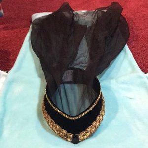 Black and gold Renaissance Fairs Headpiece!